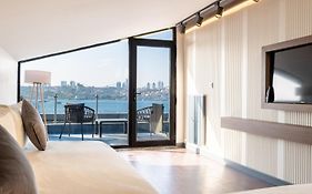216 Bosphorus